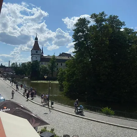 V Podzamci V Blizkosti Zamku Apartment Blatna