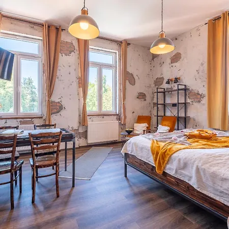 Apartment V Podzamci V Blizkosti Zamku Blatna