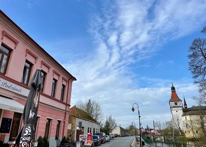 Apartment V Podzamci V Blizkosti Zamku Blatna
