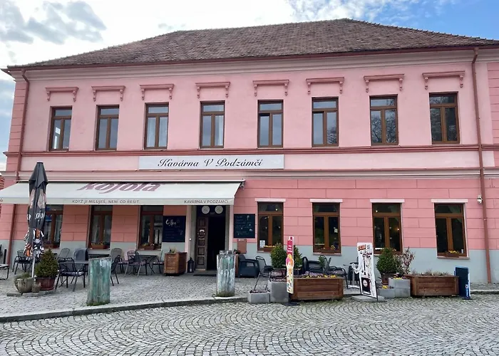 V Podzamci V Blizkosti Zamku Apartment Blatna